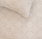 Sofia Home Textiles Printed Bedsheets - pattern details of Sofia Flower Squares printed double bedsheet set in Beige - مفروشات صوفيا - ملايات مطبوعة - تفاصيل نقشة طقم ملاية صوفيا مربعات ورد دبل باللون بيج