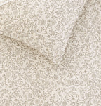 Sofia Home Textiles Printed Bedsheets - pattern details of Sofia Floral Branches printed double bedsheet set in Beige - مفروشات صوفيا - ملايات مطبوعة - تفاصيل نقشة طقم ملاية صوفيا فروع ورد دبل باللون بيج