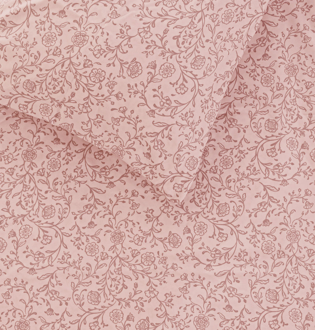 Sofia Home Textiles Printed Bedsheets - pattern details of Sofia Floral Branches printed double bedsheet set in Rose - مفروشات صوفيا - ملايات مطبوعة - تفاصيل نقشة طقم ملاية صوفيا فروع ورد دبل باللون وردي