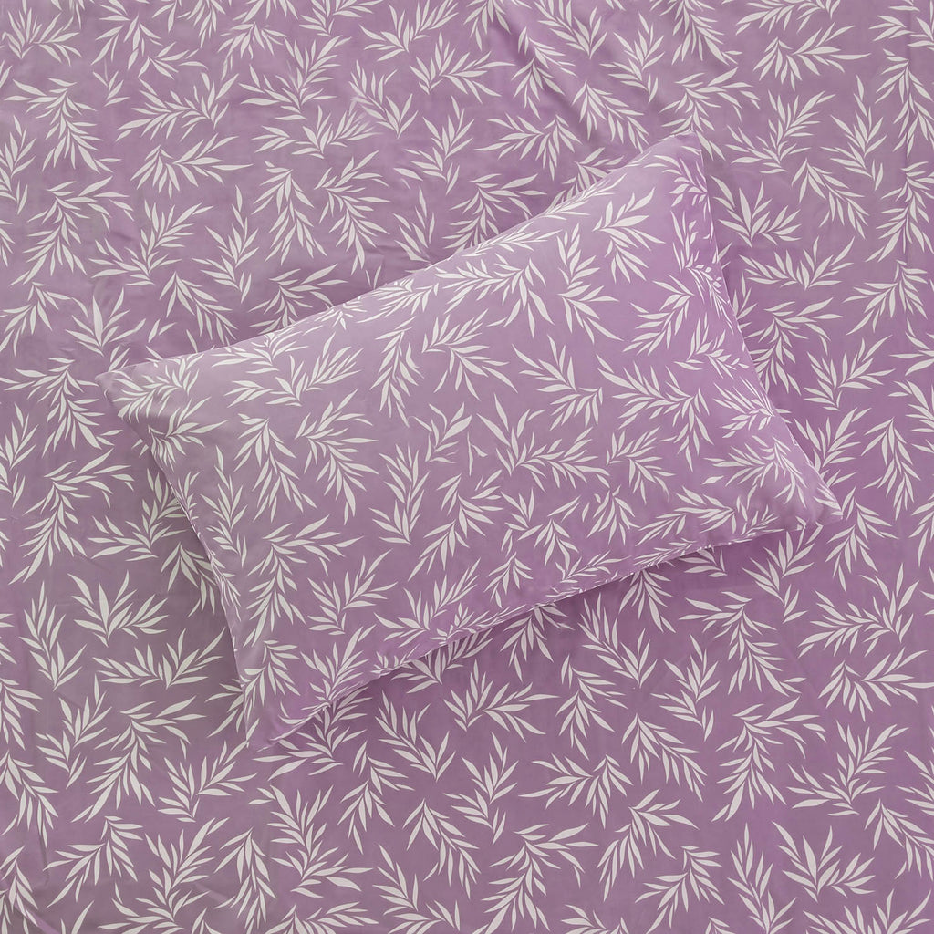 Sofia Home Textiles Printed Bedsheets - pattern details of Sofia Leaves printed double bedsheet set in Purple - مفروشات صوفيا - ملايات مطبوعة - تفاصيل نقشة طقم ملاية صوفيا ورق شجر دبل باللون بنفسجي