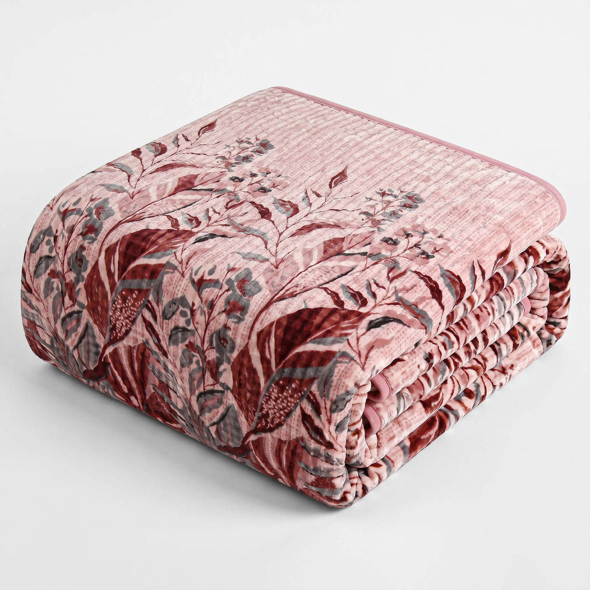 Sofia Home Textiles Blankets - Sofia Zumurruda 2-Ply Double Blanket (240 × 220 cm) Floral Leaves in Pink folded on a white background - مفروشات صوفيا - بطاطين - بطانية صوفيا زمردة دبل طبقتين (240 × 220 سم) ورد وورق شجر باللون وردي مطوية على خلفية بيضاء